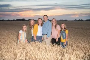 Outdoor Picture of SDr. Kidman with his family